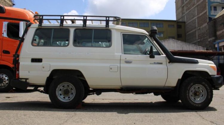 TOYOTA LANDCRUISER 3 DOOR